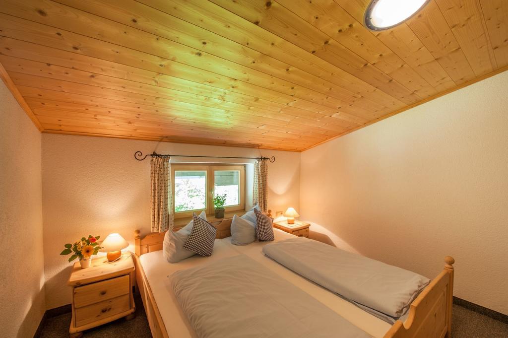 Zugspitzhotel Diana Thoerle Эрвальд Номер фото